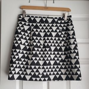 J. Crew geometric black-and-white mod Mini skirt size 2